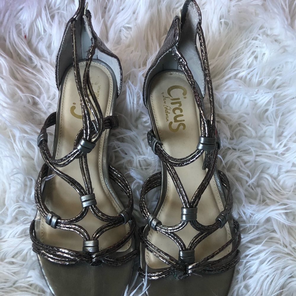 circus flats